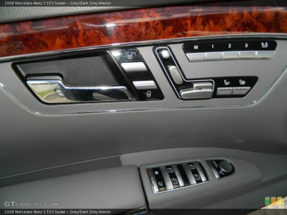 Grey/Dark Grey Interior Controls for the 2008 Mercedes-Benz S 550 Sedan #80064494
