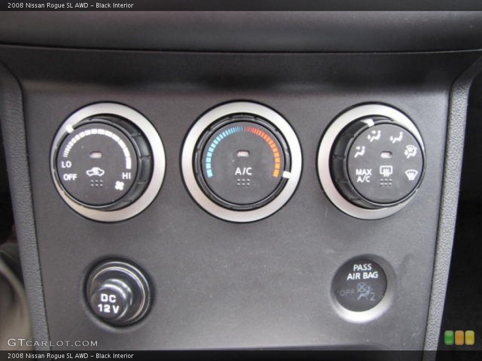 Black Interior Controls for the 2008 Nissan Rogue SL AWD #80072323