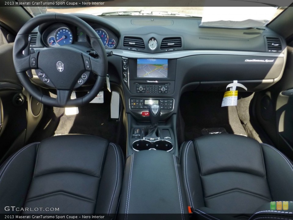 Nero Interior Dashboard for the 2013 Maserati GranTurismo Sport Coupe #80077014