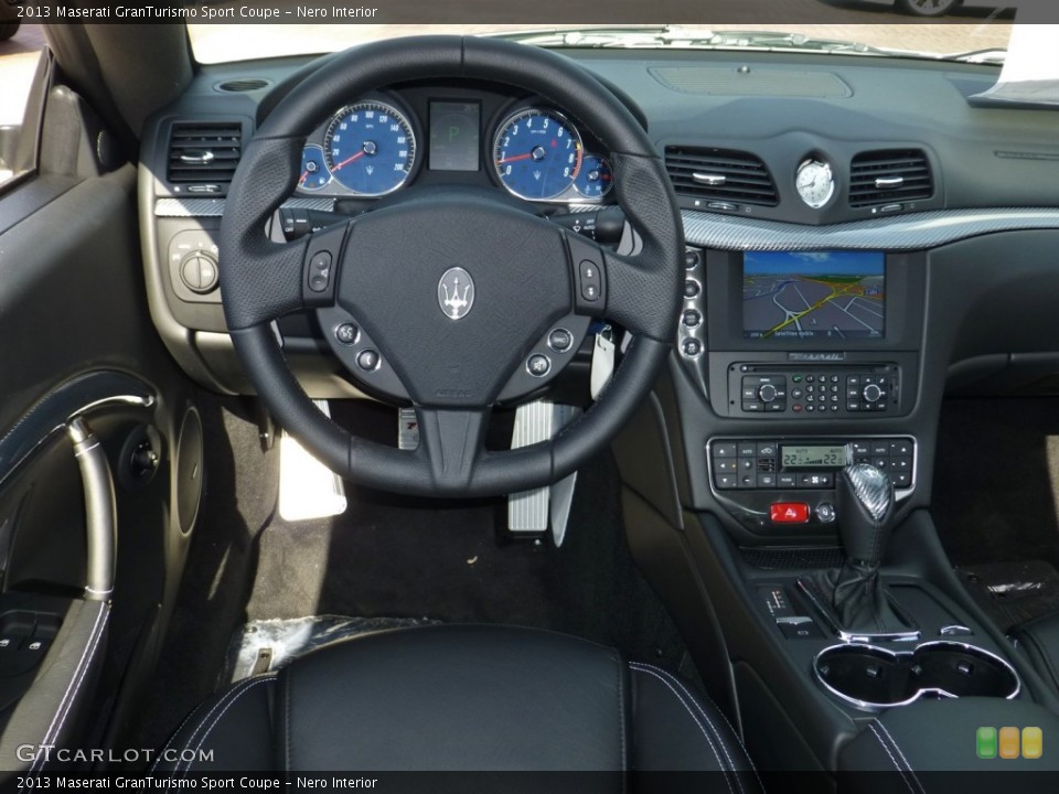 Nero Interior Dashboard for the 2013 Maserati GranTurismo Sport Coupe #80077053