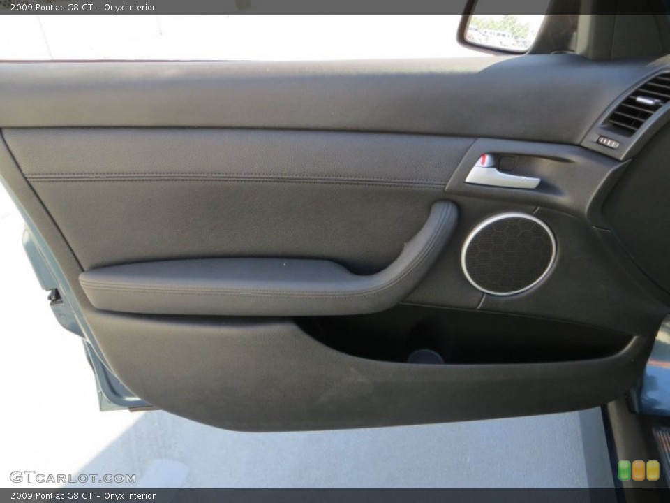 Onyx Interior Door Panel for the 2009 Pontiac G8 GT #80086791