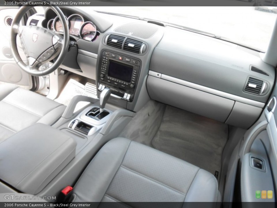Black/Steel Grey Interior Dashboard for the 2006 Porsche Cayenne S #80091190