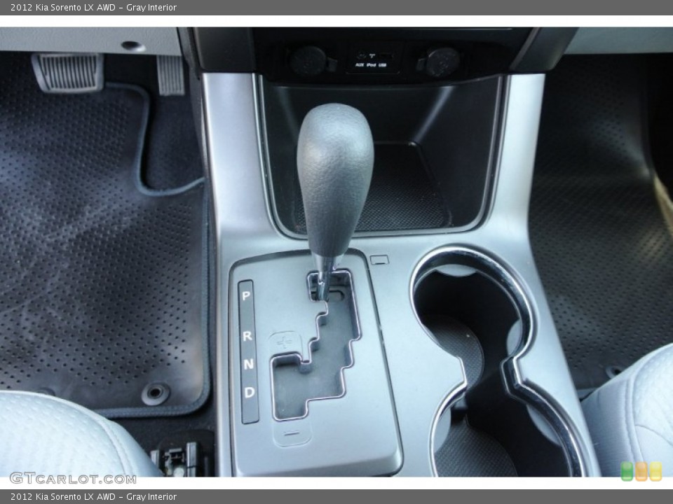 Gray Interior Transmission for the 2012 Kia Sorento LX AWD #80105222