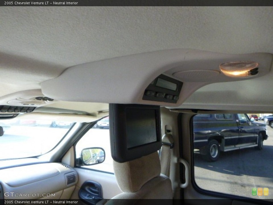 Neutral Interior Entertainment System for the 2005 Chevrolet Venture LT #80109466