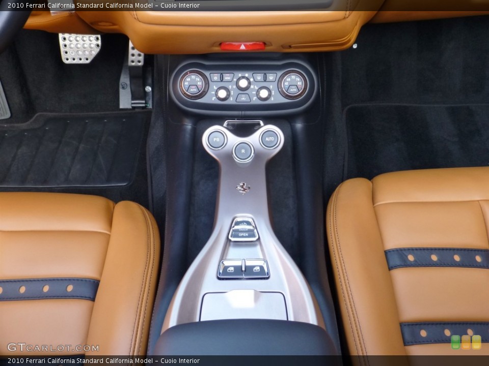 Cuoio Interior Controls for the 2010 Ferrari California  #80112902