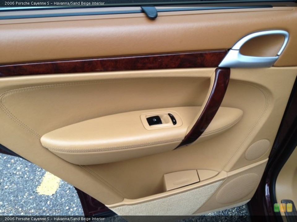 Havanna/Sand Beige Interior Door Panel for the 2006 Porsche Cayenne S #80126657