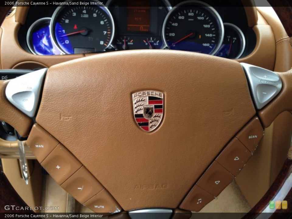 Havanna/Sand Beige Interior Steering Wheel for the 2006 Porsche Cayenne S #80126860