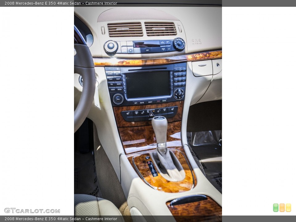 Cashmere Interior Controls for the 2008 Mercedes-Benz E 350 4Matic Sedan #80145219