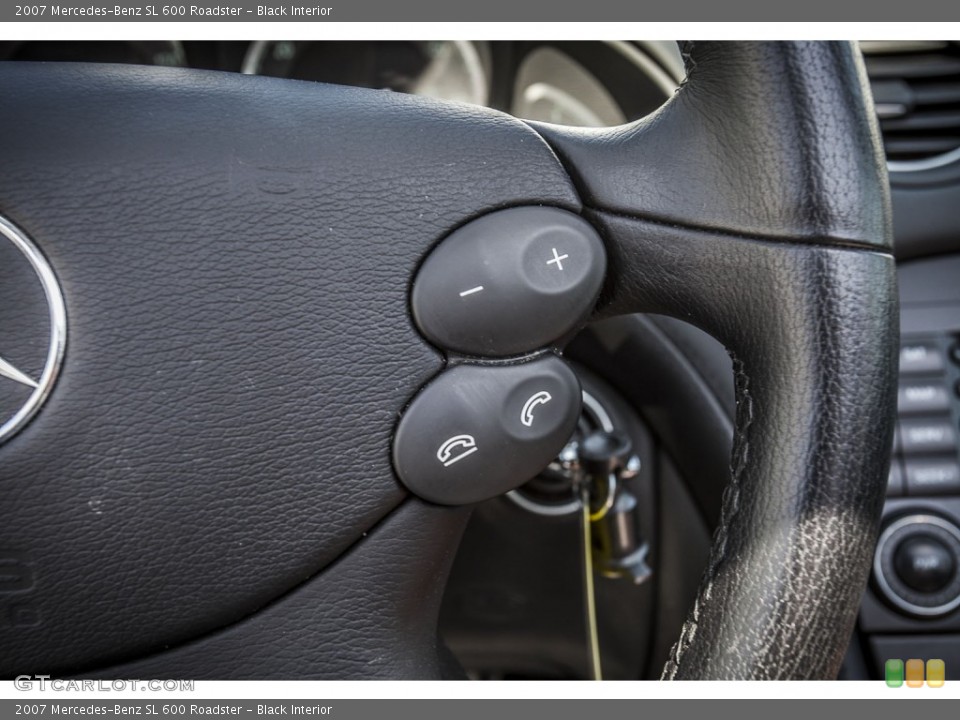 Black Interior Controls for the 2007 Mercedes-Benz SL 600 Roadster #80147425
