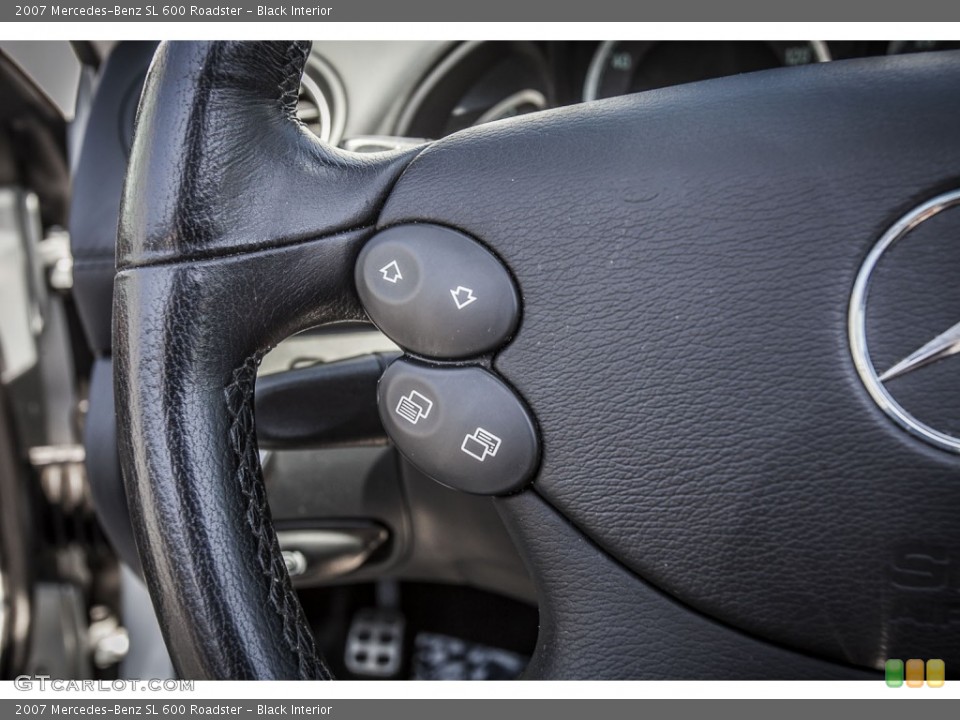 Black Interior Controls for the 2007 Mercedes-Benz SL 600 Roadster #80147460