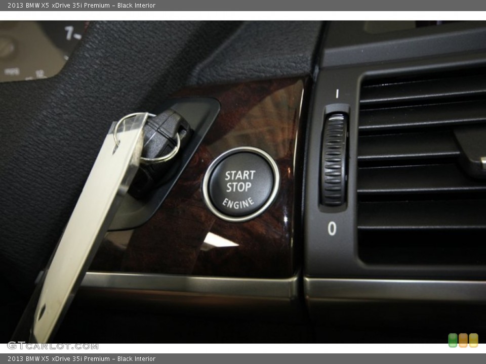 Black Interior Controls for the 2013 BMW X5 xDrive 35i Premium #80151939