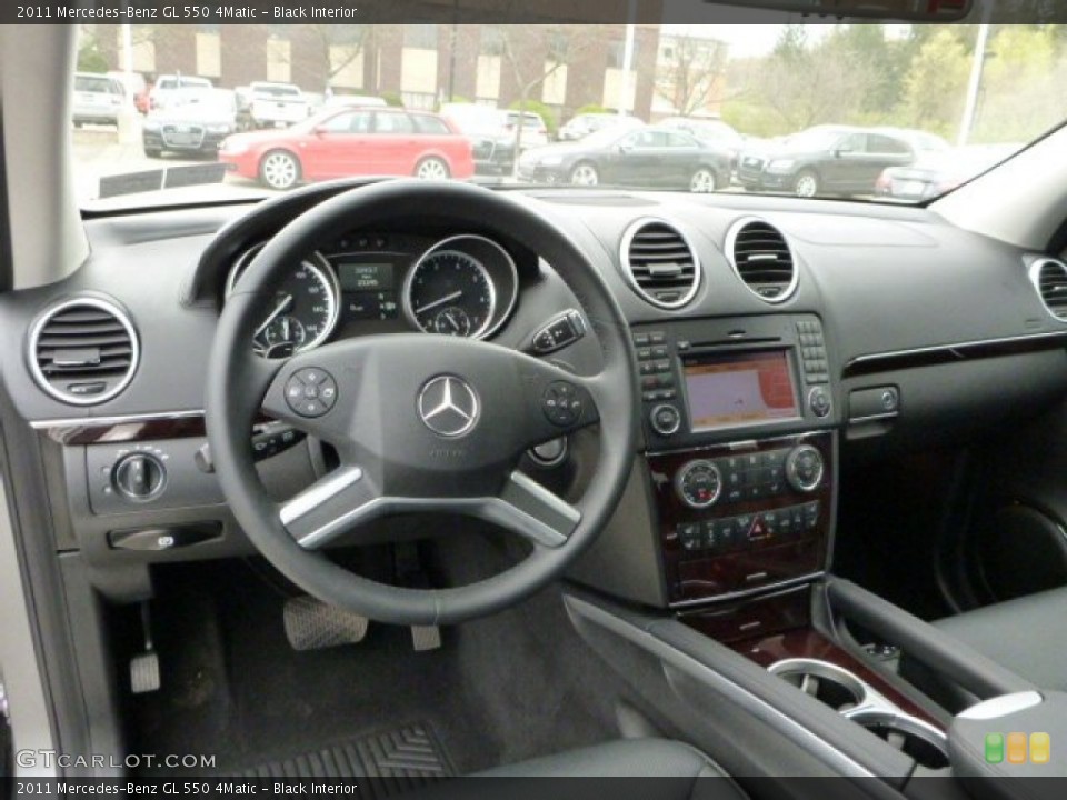 Black Interior Dashboard for the 2011 Mercedes-Benz GL 550 4Matic #80181310