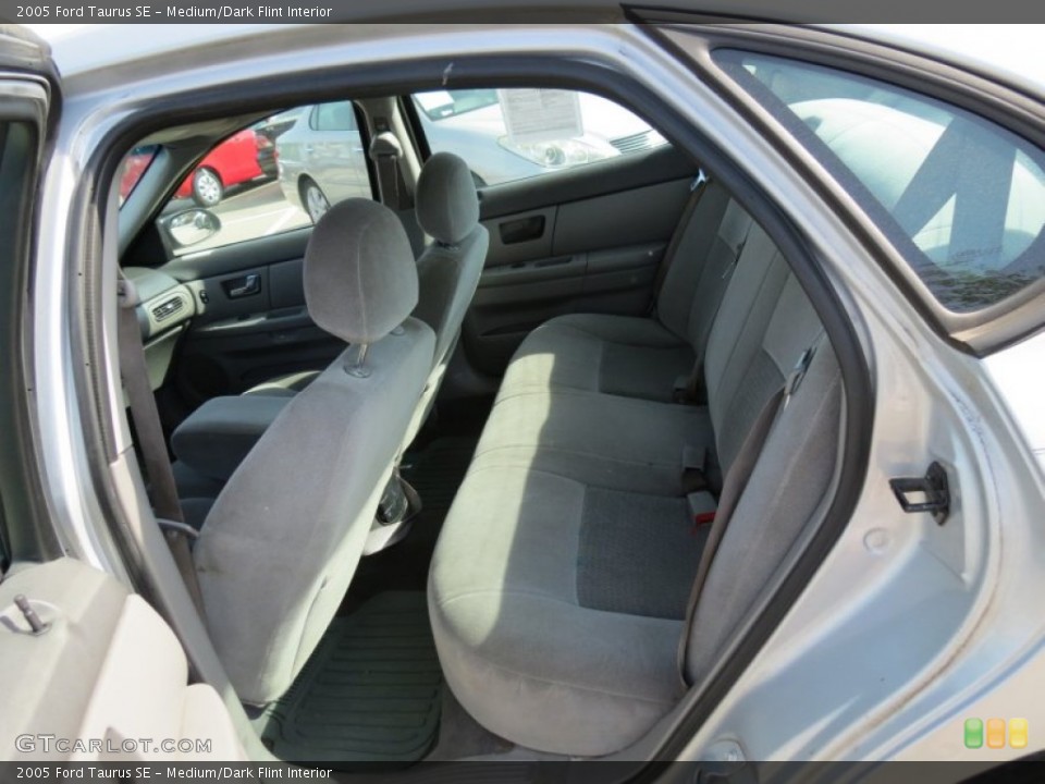Medium/Dark Flint Interior Rear Seat for the 2005 Ford Taurus SE #80185903