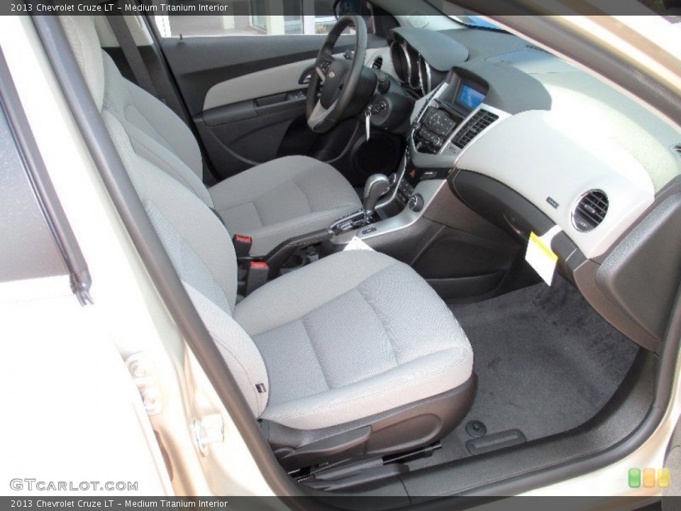 Medium Titanium Interior Photo for the 2013 Chevrolet Cruze LT #80188285