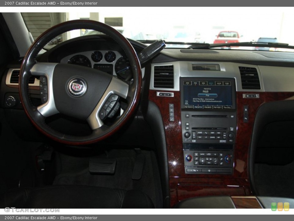 Ebony/Ebony Interior Dashboard for the 2007 Cadillac Escalade AWD #80188832
