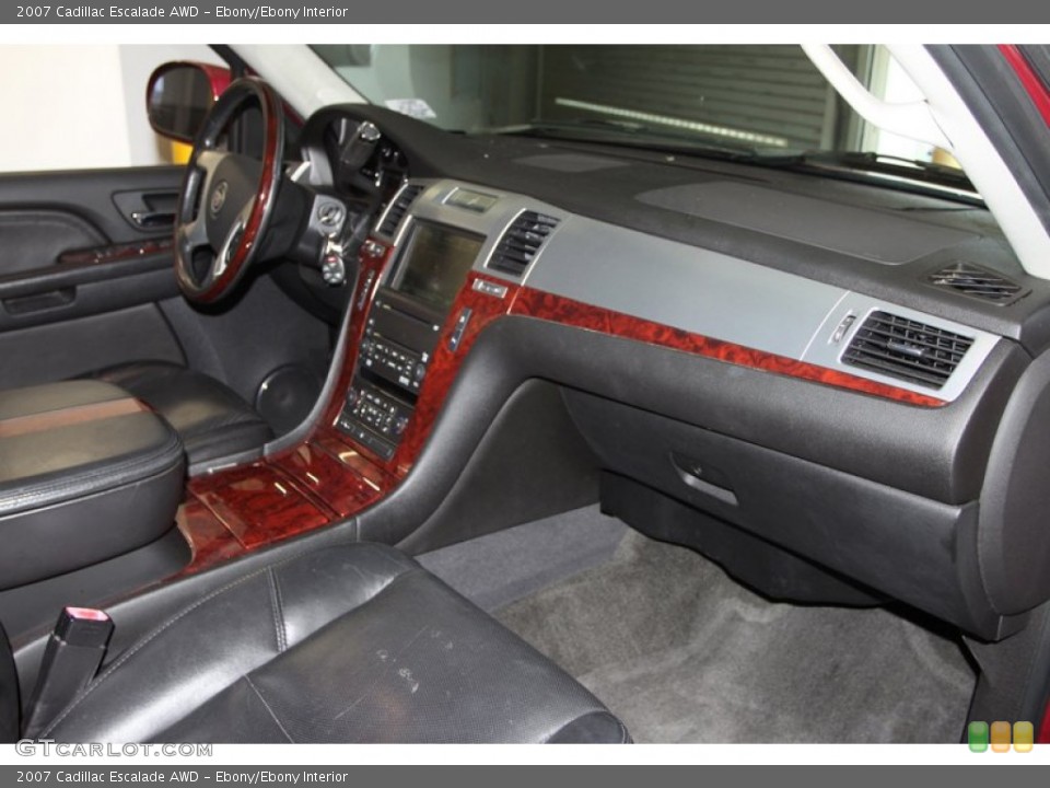 Ebony/Ebony Interior Dashboard for the 2007 Cadillac Escalade AWD #80189304