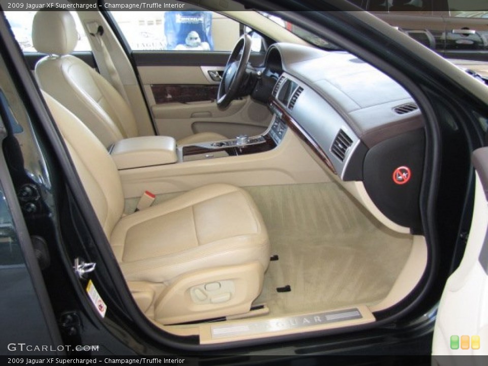 Champagne/Truffle Interior Photo for the 2009 Jaguar XF Supercharged #80197504