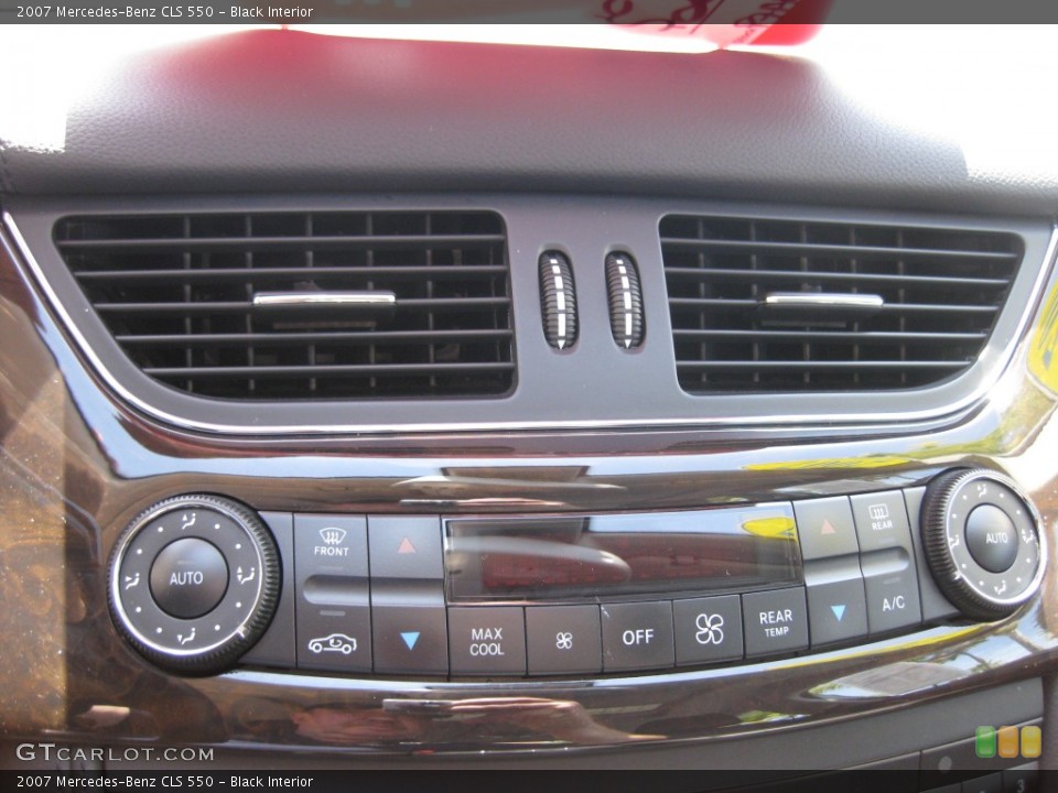 Black Interior Controls for the 2007 Mercedes-Benz CLS 550 #80204035