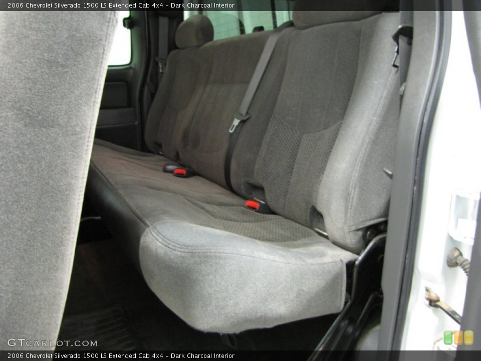 Dark Charcoal Interior Rear Seat for the 2006 Chevrolet Silverado 1500 LS Extended Cab 4x4 #80223760