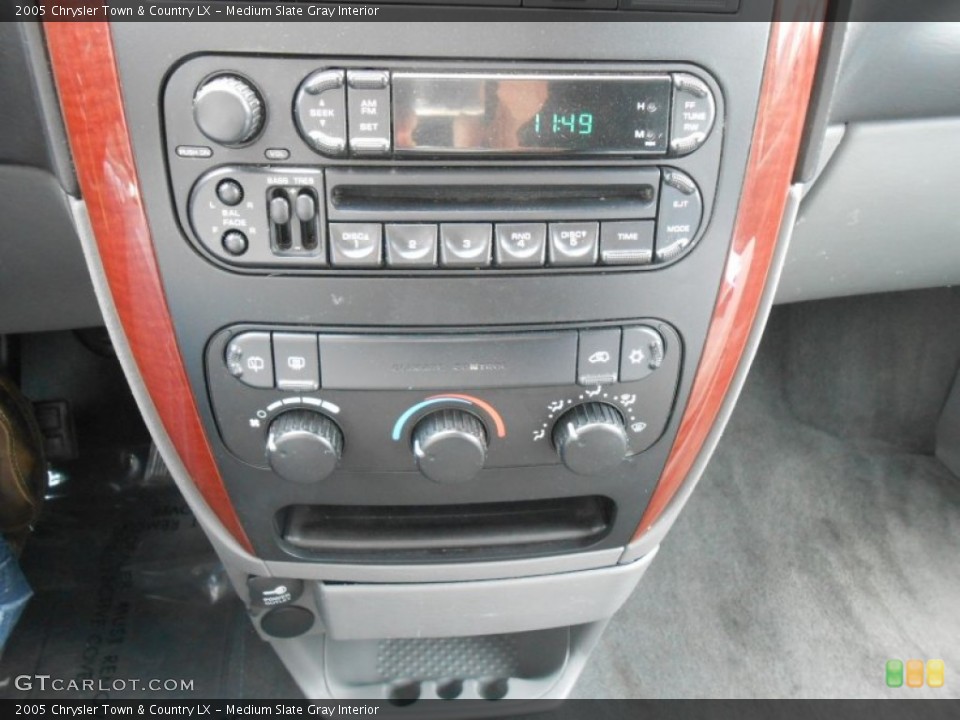 Medium Slate Gray Interior Controls for the 2005 Chrysler Town & Country LX #80253776