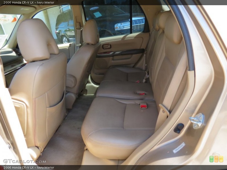 Ivory Interior Rear Seat for the 2006 Honda CR-V LX #80261169