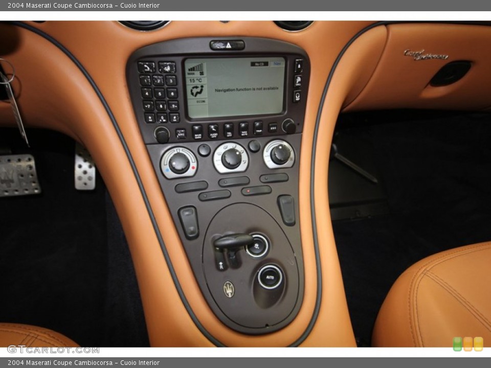 Cuoio Interior Controls for the 2004 Maserati Coupe Cambiocorsa #80278445