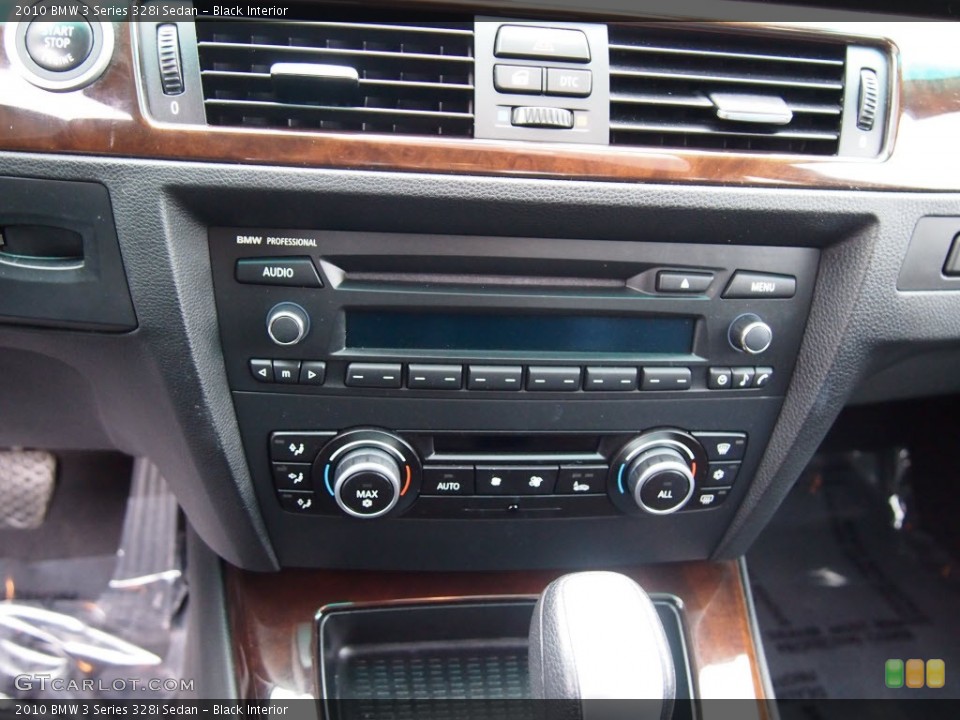 Black Interior Controls for the 2010 BMW 3 Series 328i Sedan #80293352