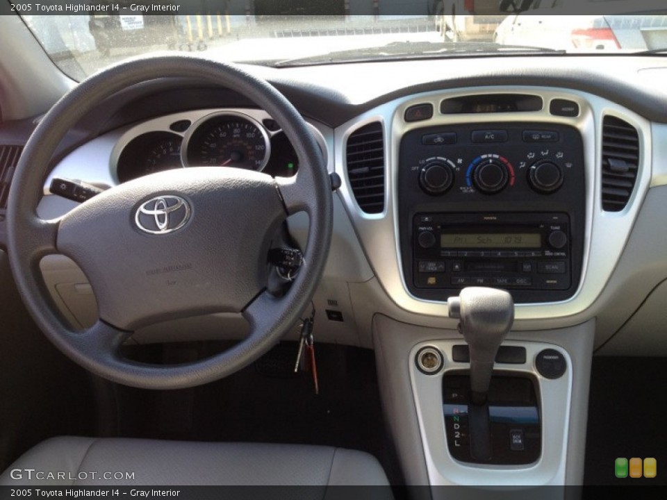 Gray Interior Dashboard for the 2005 Toyota Highlander I4 #80298930