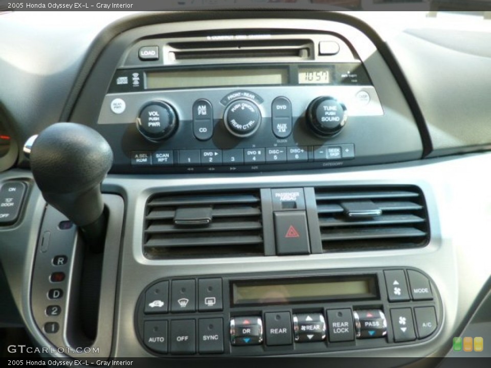 Gray Interior Controls for the 2005 Honda Odyssey EX-L #80300972