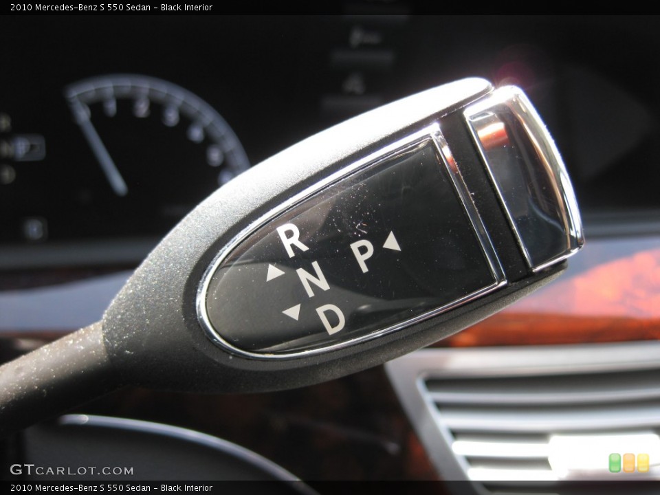 Black Interior Transmission for the 2010 Mercedes-Benz S 550 Sedan #80301344