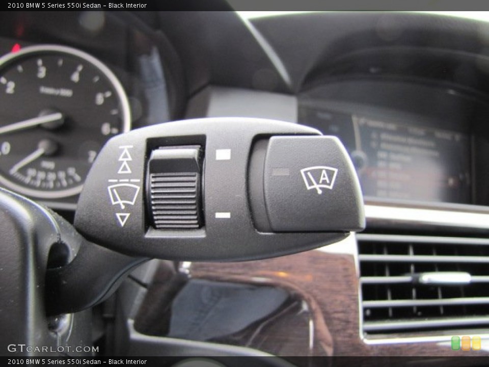 Black Interior Controls for the 2010 BMW 5 Series 550i Sedan #80306177