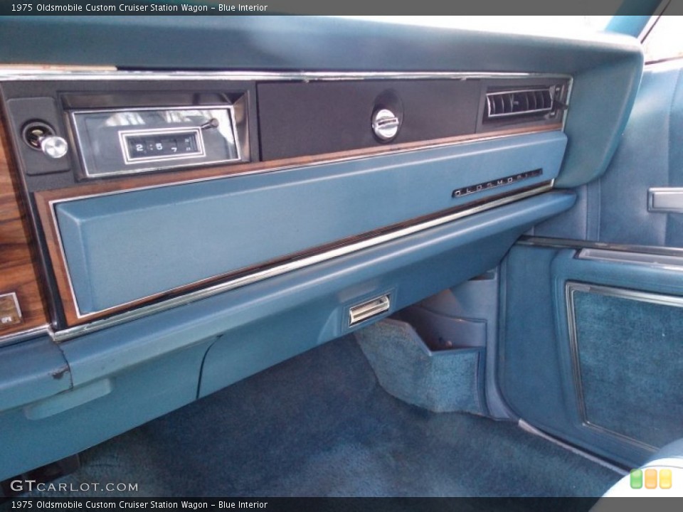 Blue Interior Dashboard for the 1975 Oldsmobile Custom Cruiser Station Wagon #80310512