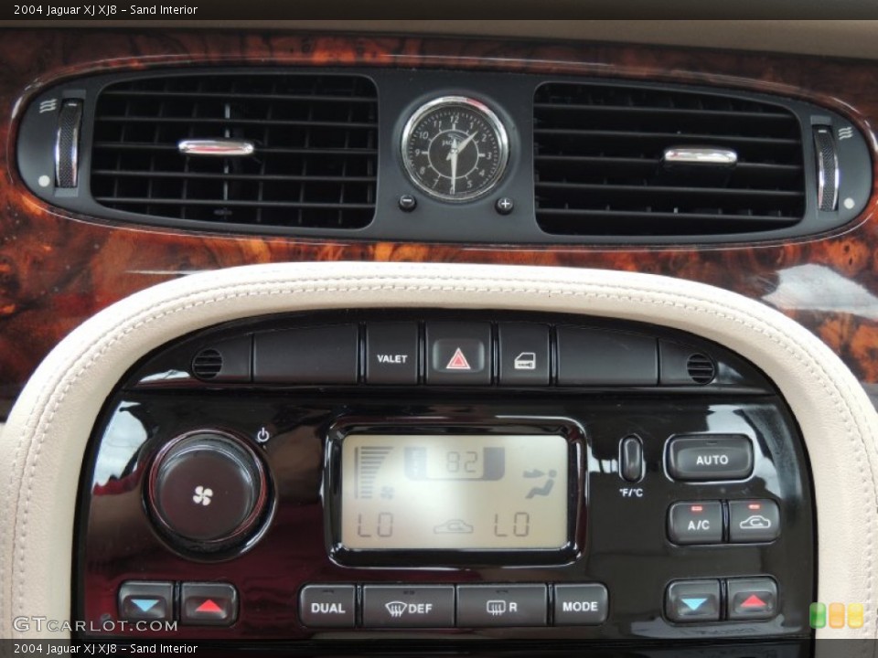 Sand Interior Controls for the 2004 Jaguar XJ XJ8 #80322699