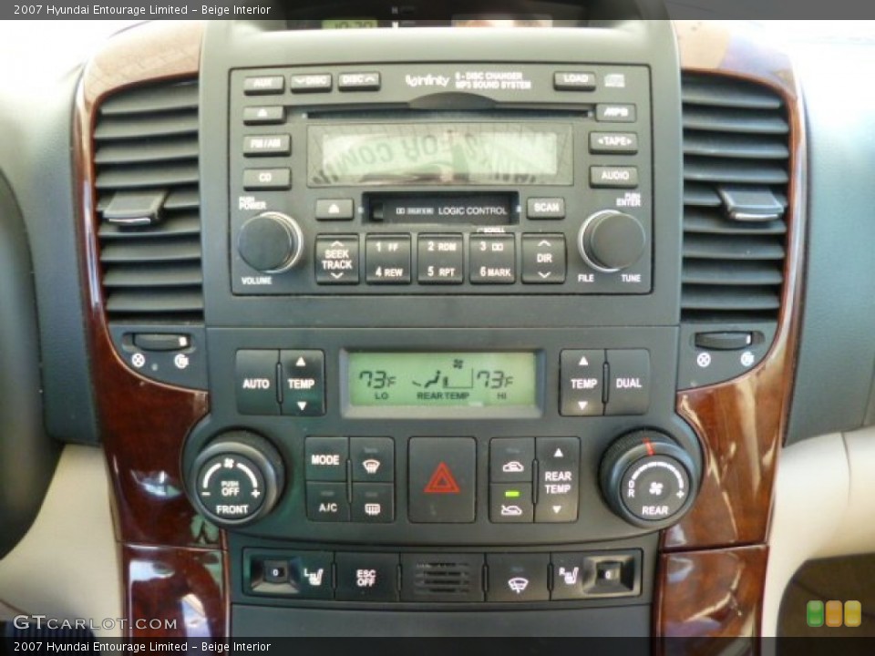 Beige Interior Controls for the 2007 Hyundai Entourage Limited #80340197