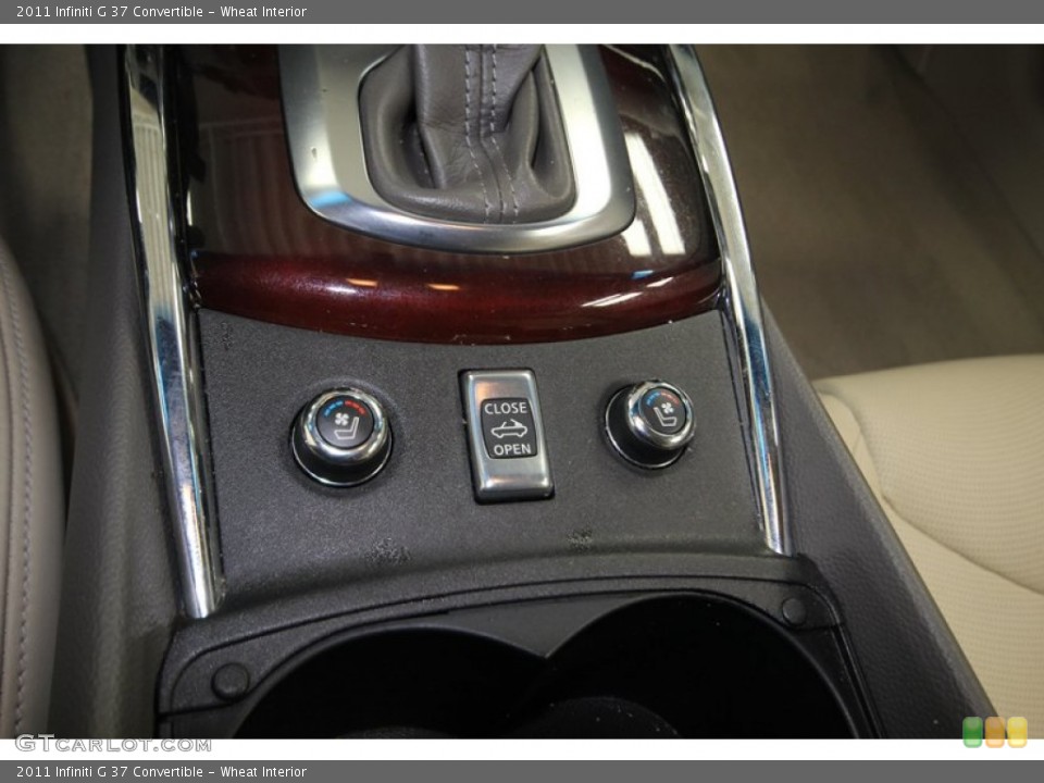 Wheat Interior Controls for the 2011 Infiniti G 37 Convertible #80349086