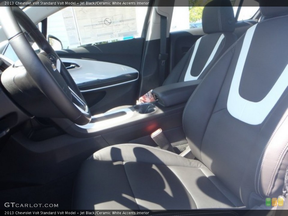 Jet Black/Ceramic White Accents Interior Photo for the 2013 Chevrolet Volt  #80355630