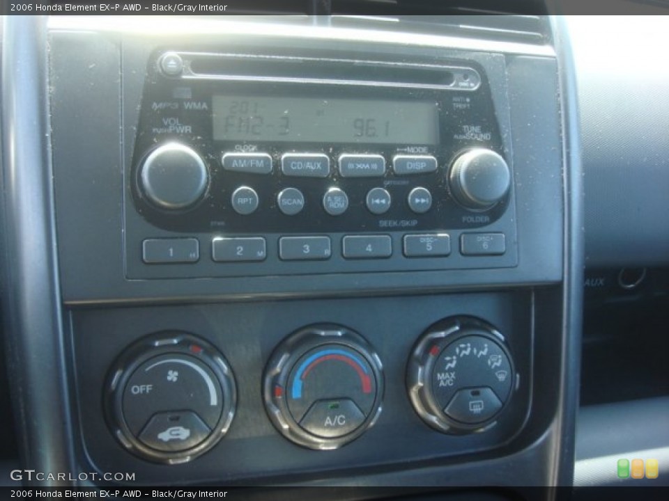 Black/Gray Interior Controls for the 2006 Honda Element EX-P AWD #80368162