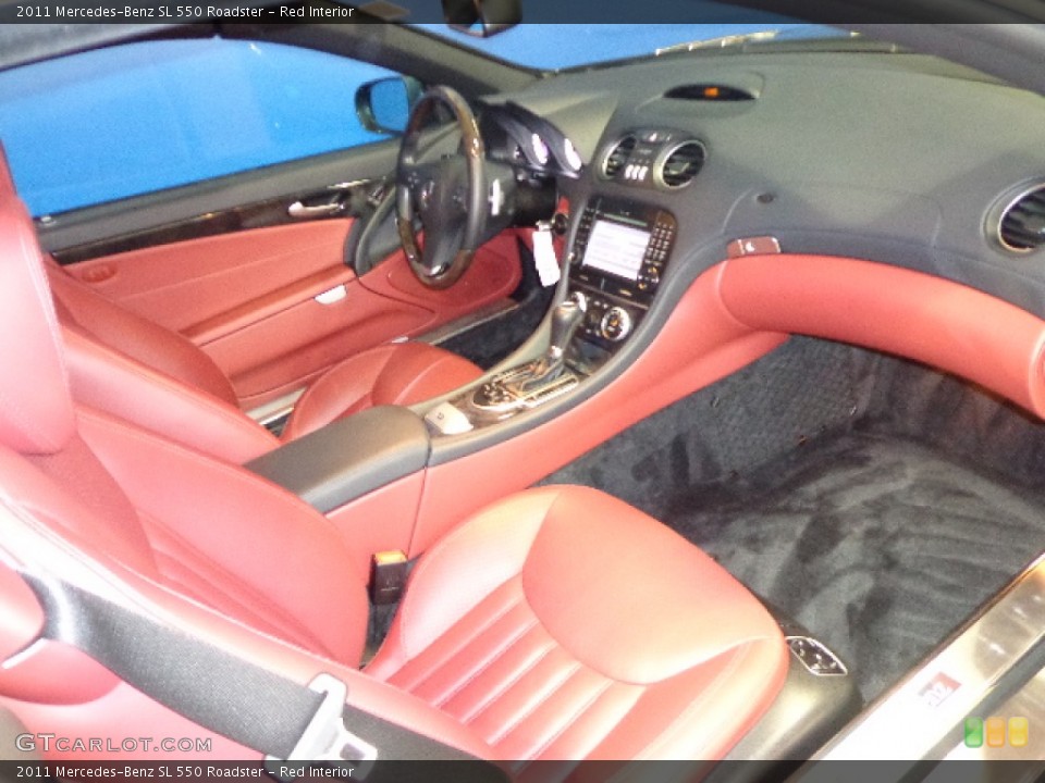 Red Interior Dashboard for the 2011 Mercedes-Benz SL 550 Roadster #80370325