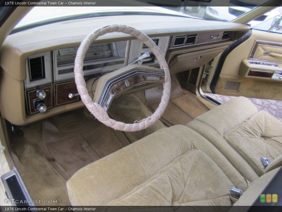 Chamois Interior Photo for the 1978 Lincoln Continental Town Car #80390970