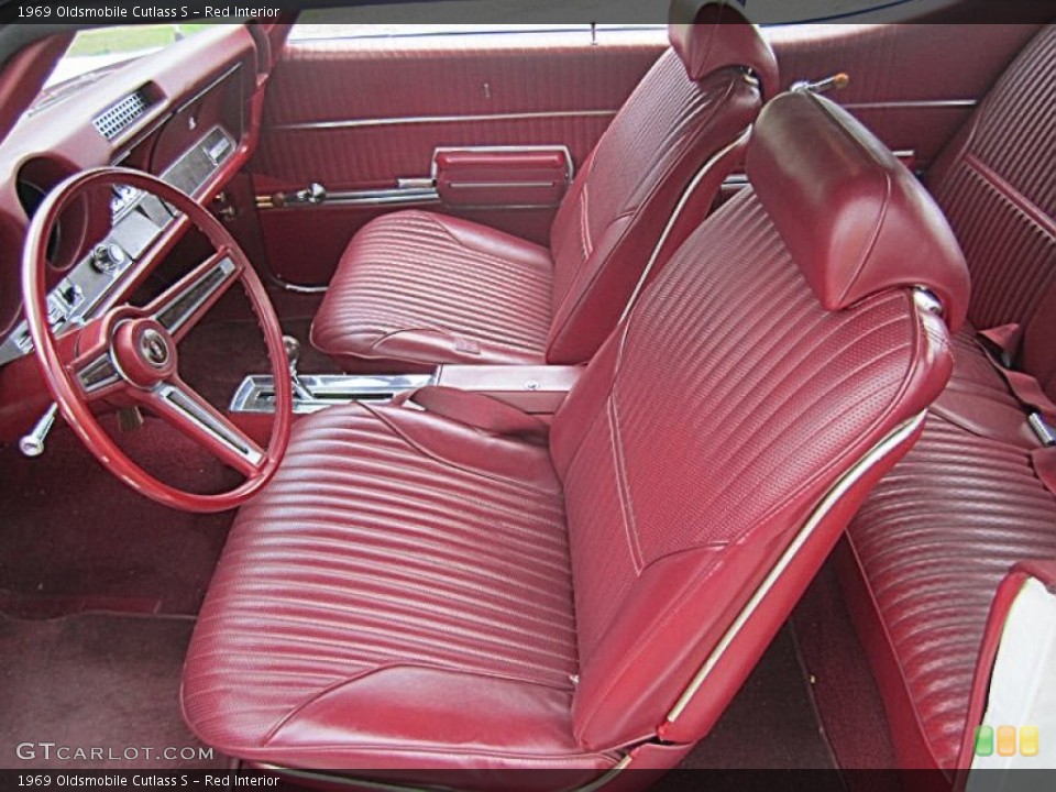 Red Interior Photo for the 1969 Oldsmobile Cutlass S #80391252