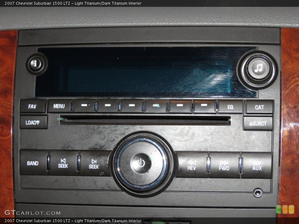 Light Titanium/Dark Titanium Interior Audio System for the 2007 Chevrolet Suburban 1500 LTZ #80400337