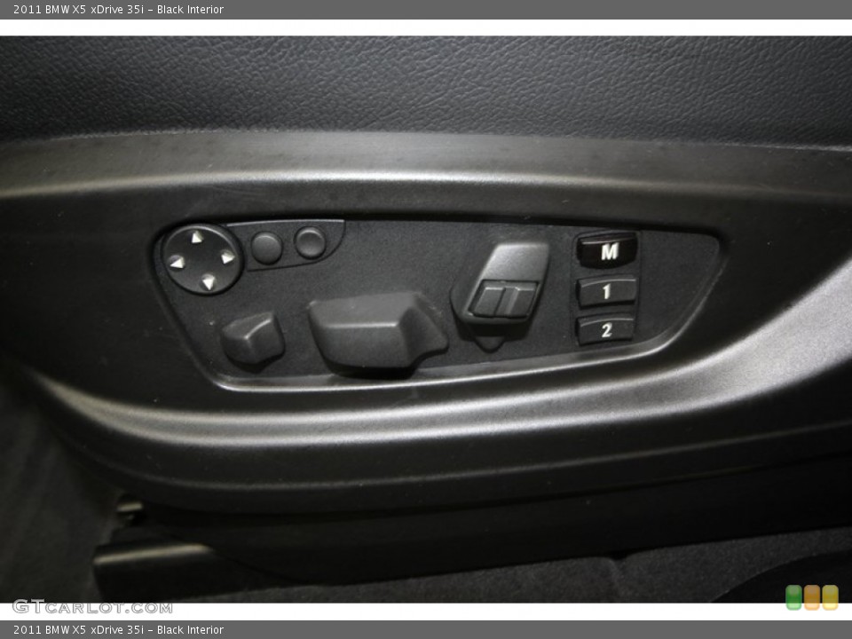Black Interior Controls for the 2011 BMW X5 xDrive 35i #80400817
