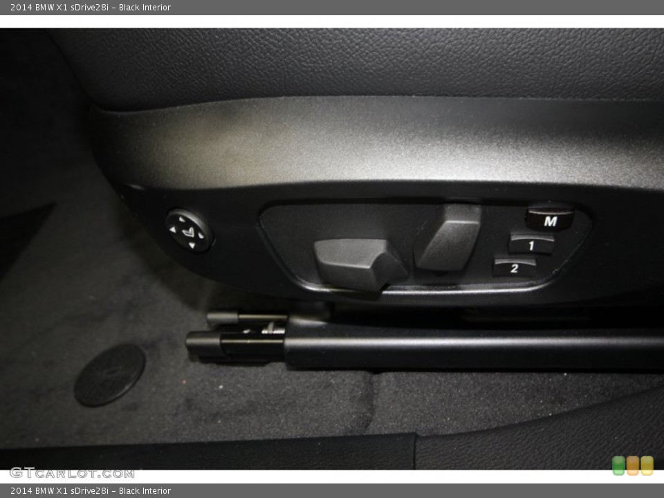 Black Interior Controls for the 2014 BMW X1 sDrive28i #80414185