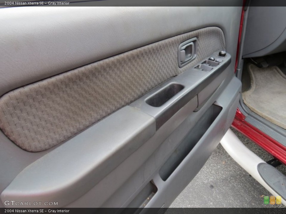 Gray Interior Door Panel for the 2004 Nissan Xterra SE #80429906
