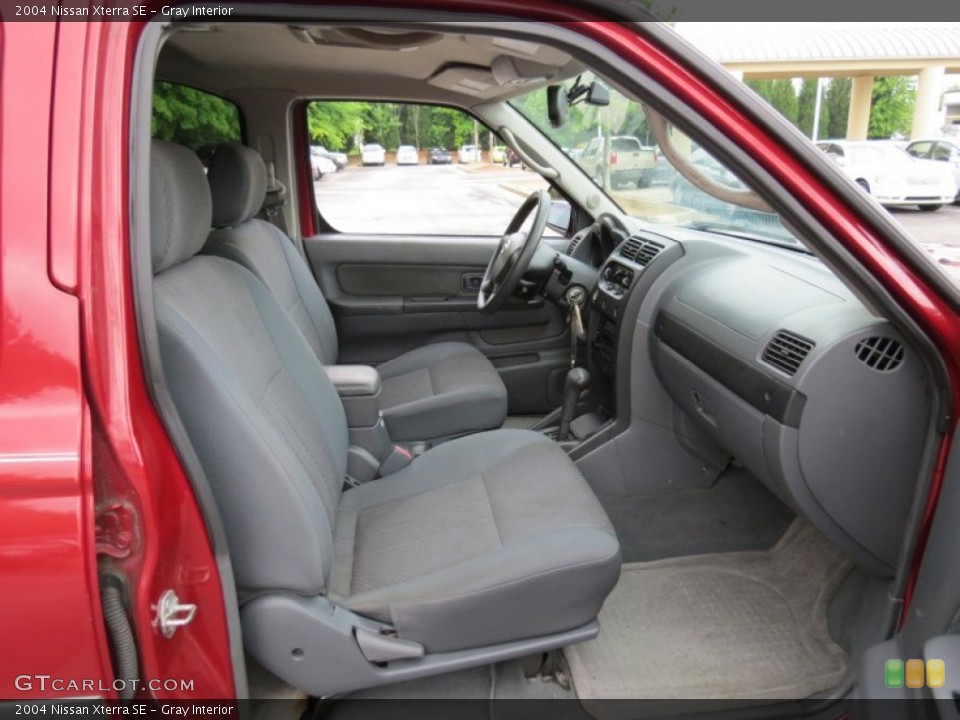 Gray Interior Photo for the 2004 Nissan Xterra SE #80430173