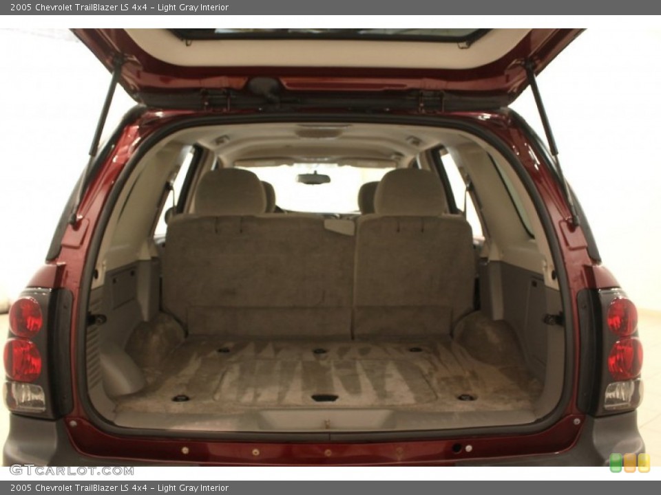 Light Gray Interior Trunk for the 2005 Chevrolet TrailBlazer LS 4x4 #80432324