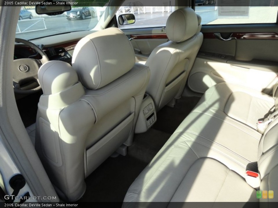 Shale Interior Rear Seat for the 2005 Cadillac DeVille Sedan #80433575
