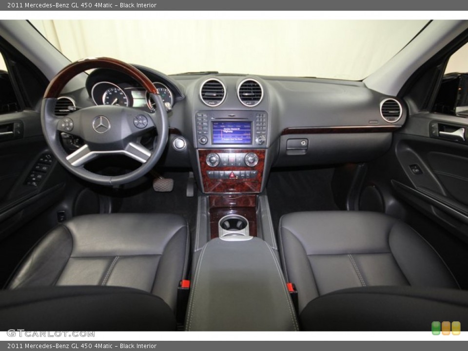 Black Interior Dashboard for the 2011 Mercedes-Benz GL 450 4Matic #80466869