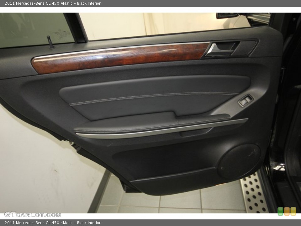 Black Interior Door Panel for the 2011 Mercedes-Benz GL 450 4Matic #80467357