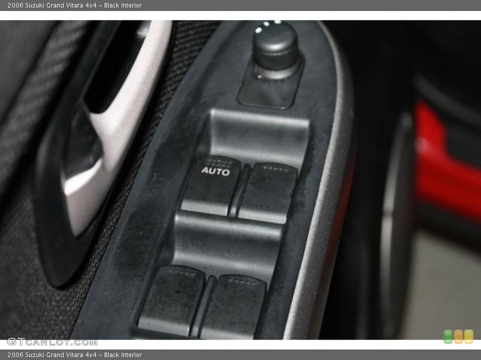 Black Interior Controls for the 2006 Suzuki Grand Vitara 4x4 #80475680